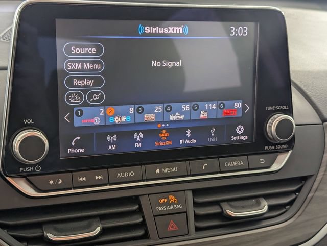 Used 2025 Nissan Altima 2.5 SV FWD image 19