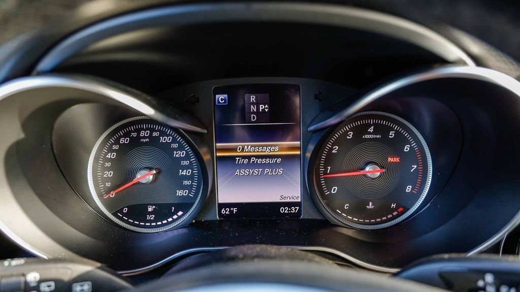 Used 2019 Mercedes-Benz GLC 300 image 27