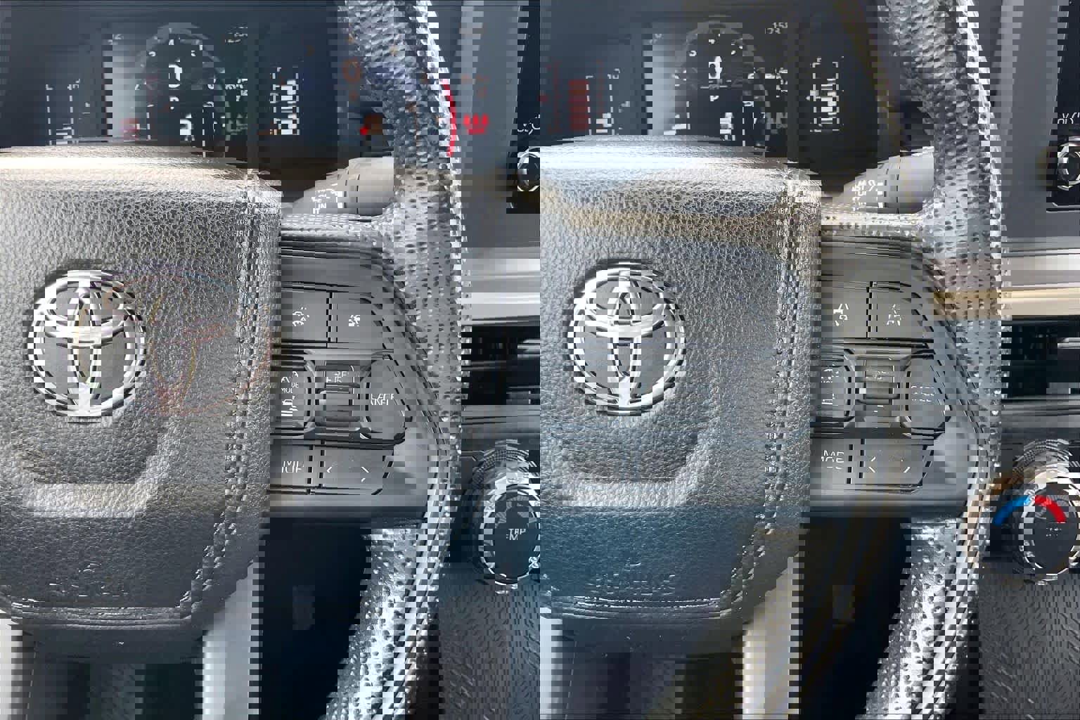 Used 2024 Toyota Tacoma SR5 image 23