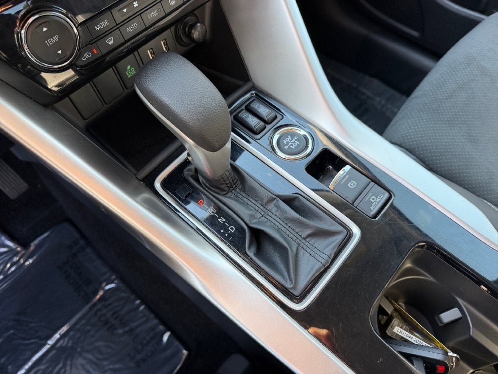 Used 2025 Mitsubishi Eclipse Cross SE AWD/4WD image 23