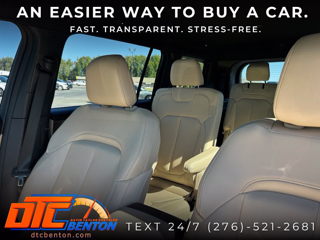 Used 2024 Jeep Grand Cherokee L Limited AWD/4WD image 11
