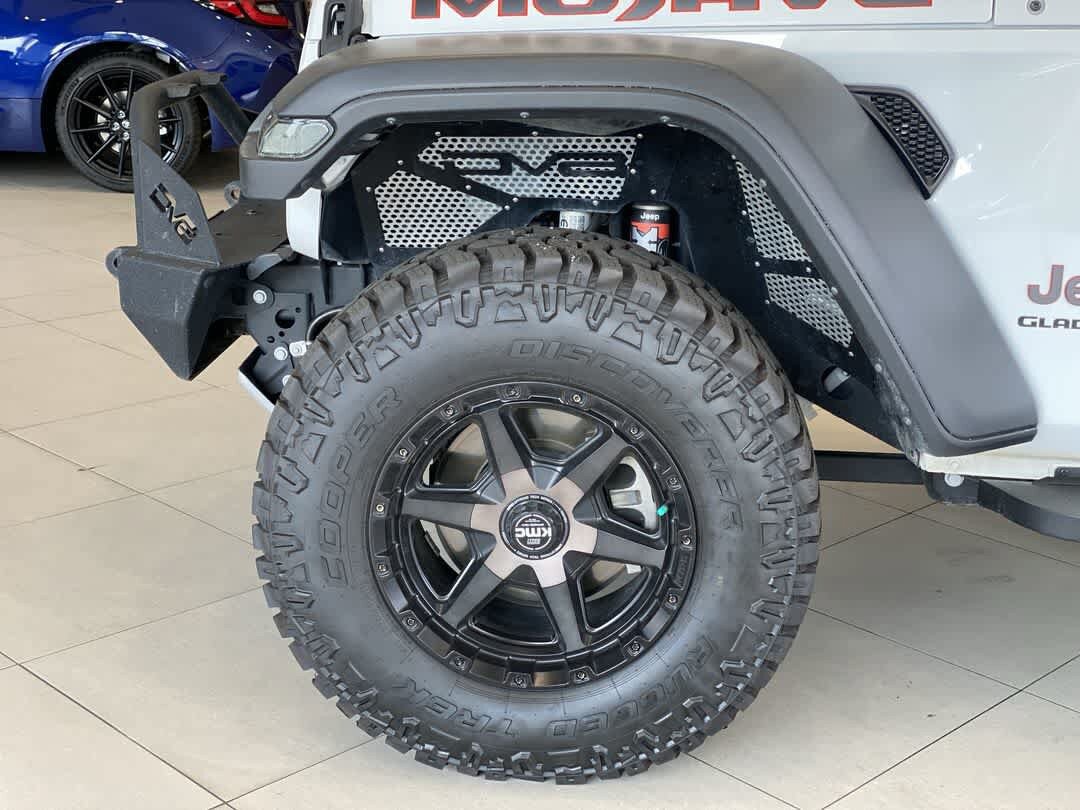 Used 2021 Jeep Gladiator Mojave AWD/4WD image 12