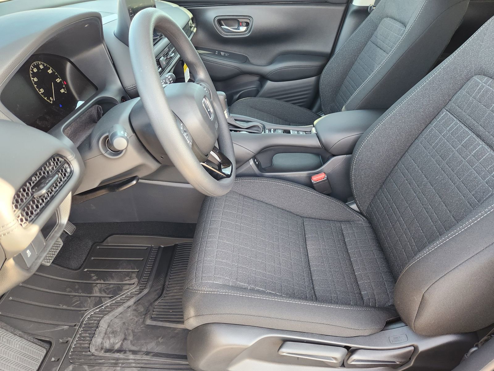 New 2026 Honda HR-V LX image 16