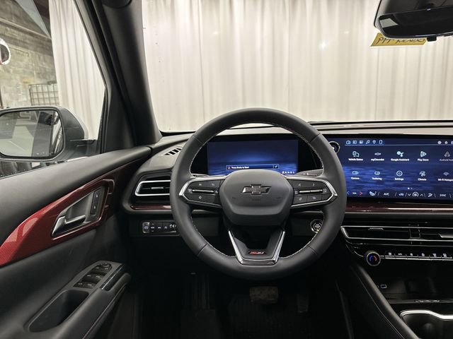 New 2026 Chevrolet Traverse Z71 w/ Driver Confidence Package AWD/4WD image 12