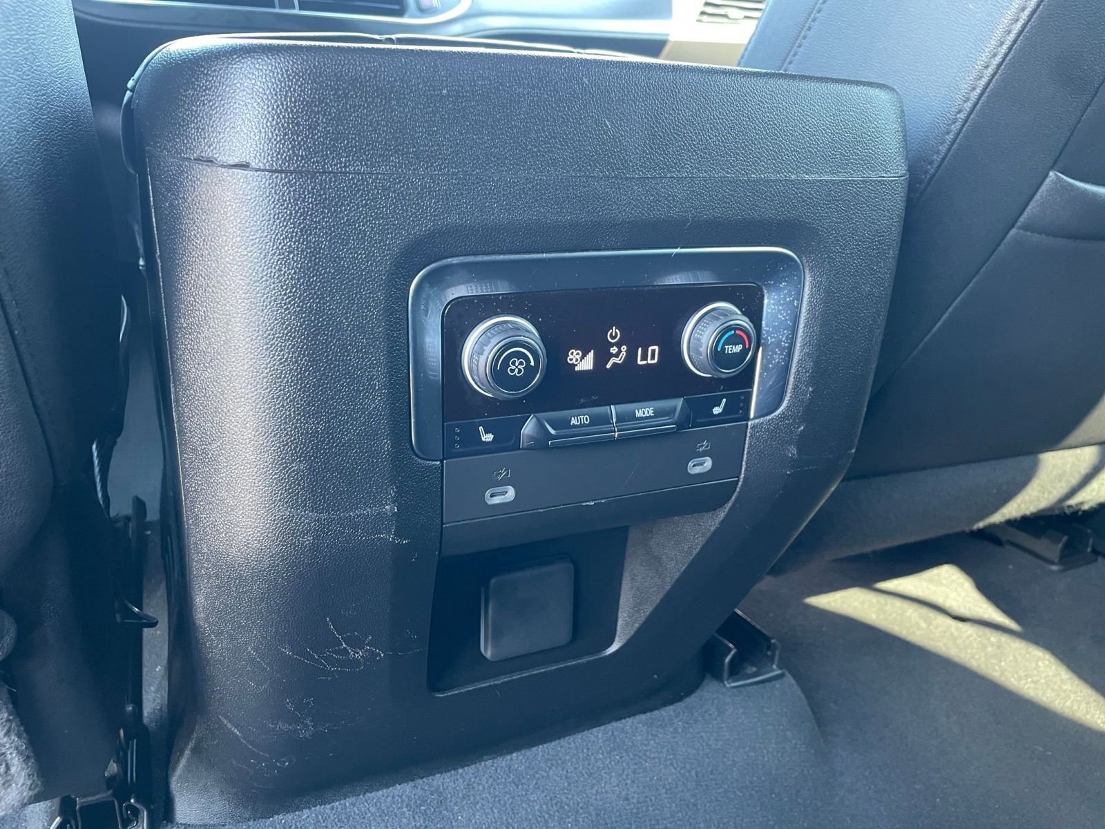 Used 2023 Chevrolet Tahoe LT w/ Luxury Package image 24