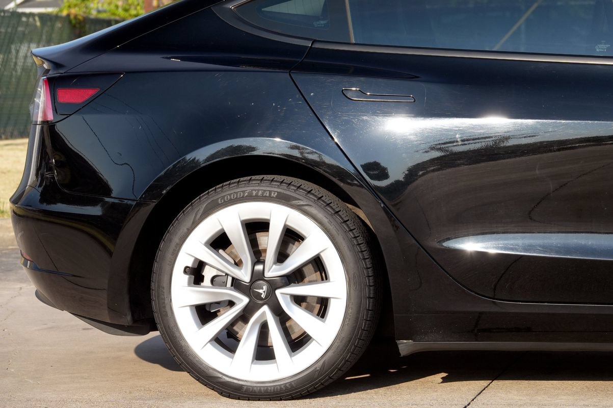 Used 2023 Tesla Model 3 Standard Range RWD image 29