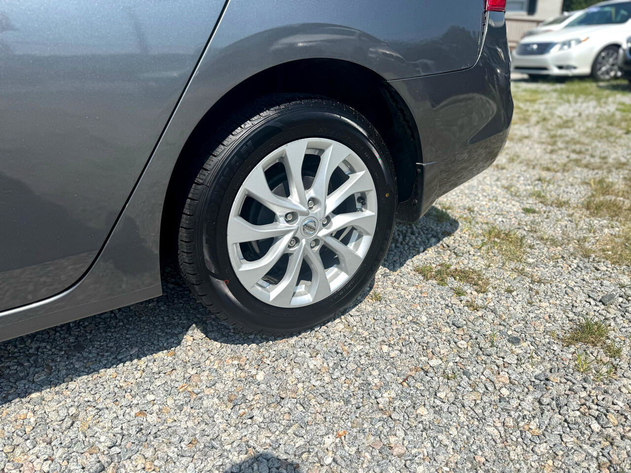 Used 2018 Nissan Sentra SV w/ Premium Package (P01) image 10