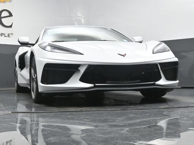 New 2027 Chevrolet Corvette Stingray Coupe w/ 2LT RWD image 3
