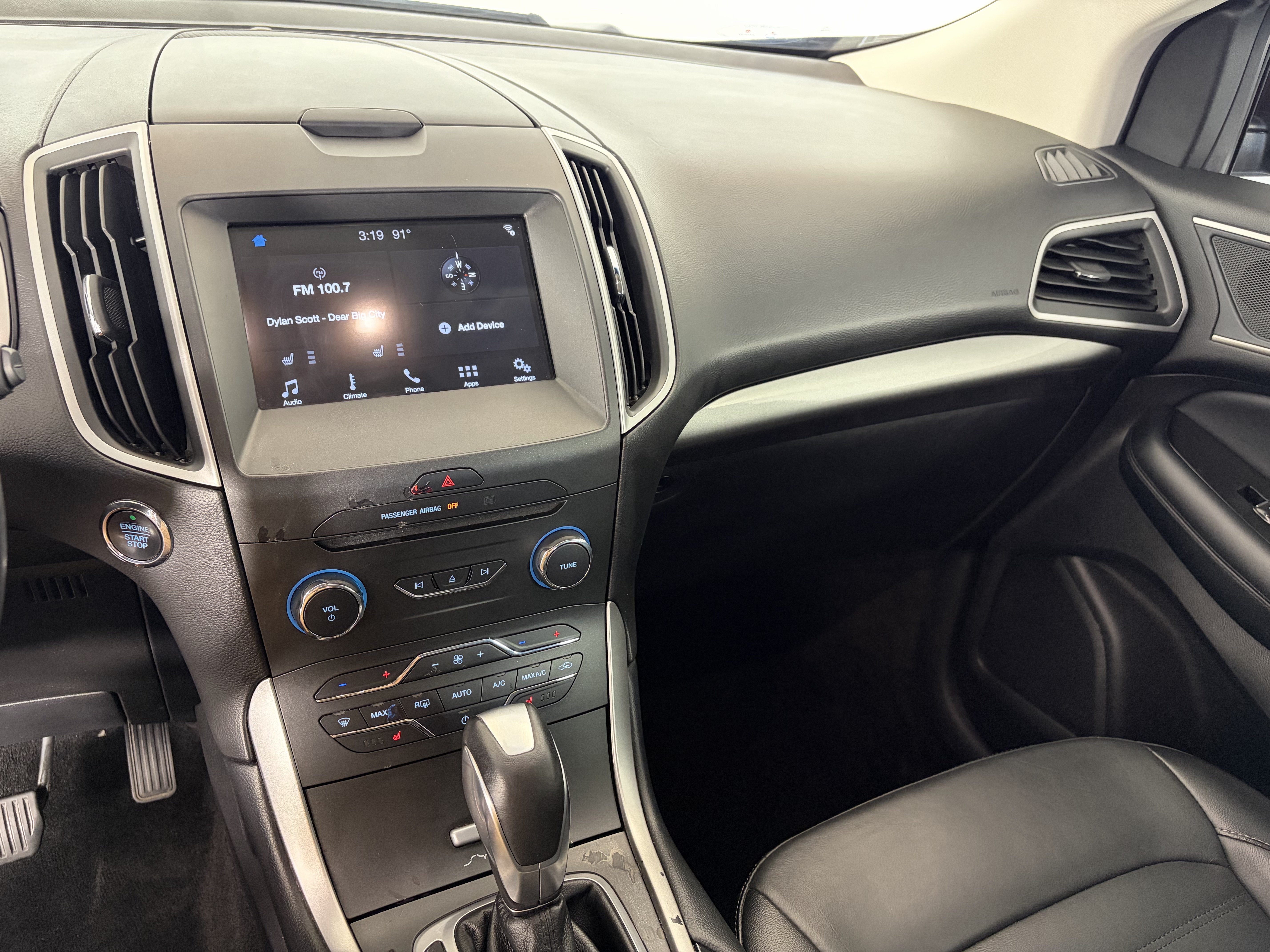 Used 2017 Ford Edge SEL w/ Equipment Group 201A AWD/4WD image 4