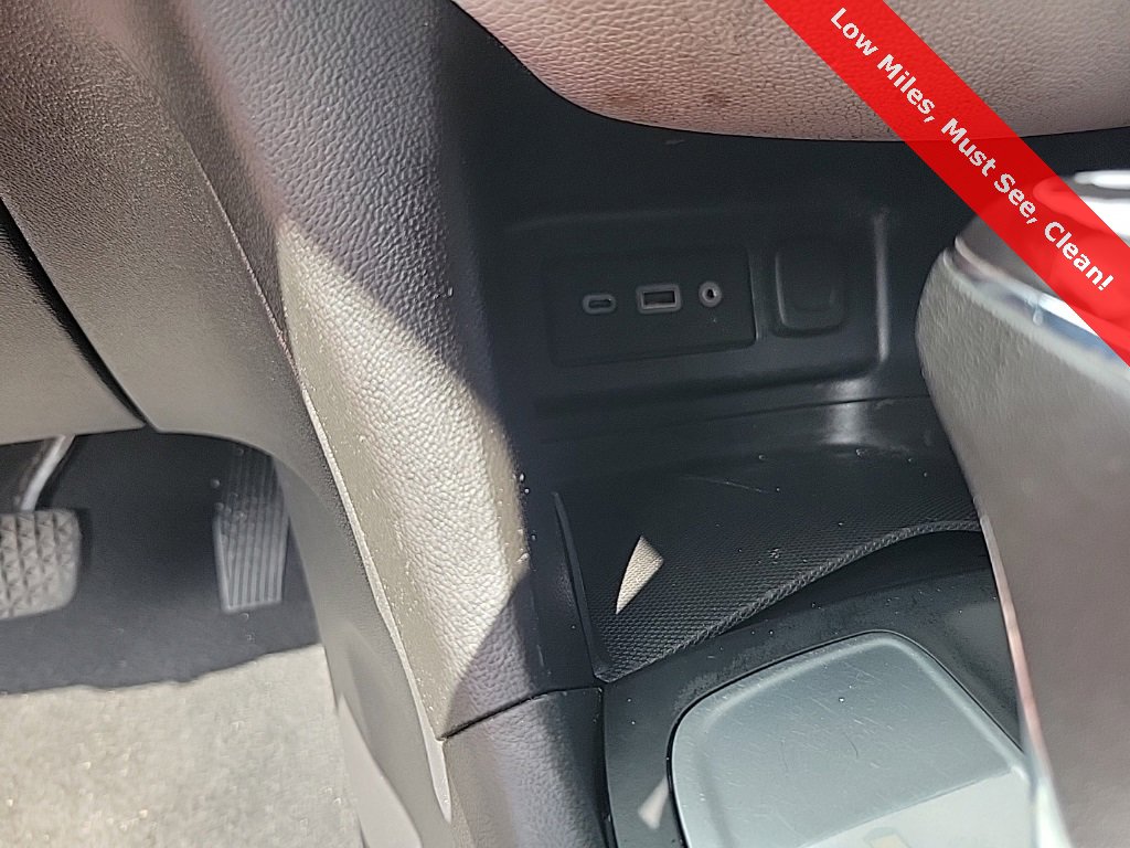 Used 2020 Chevrolet Equinox LS w/ LS Convenience Package image 27