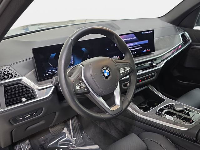 Certified 2026 BMW X5 xDrive40i w/ Parking Assistance Package AWD/4WD image 13