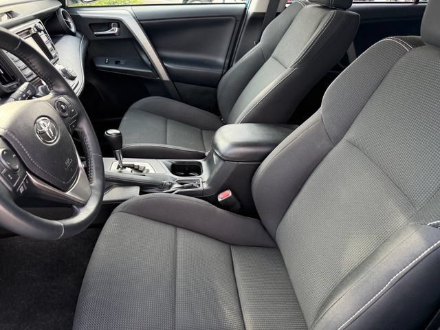 Used 2018 Toyota RAV4 XLE w/ Plus Extra Value Package FWD image 12