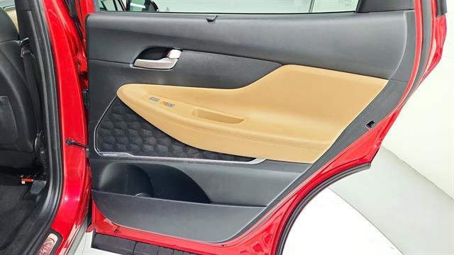 Used 2021 Hyundai Santa Fe Calligraphy w/ Cargo Package image 31