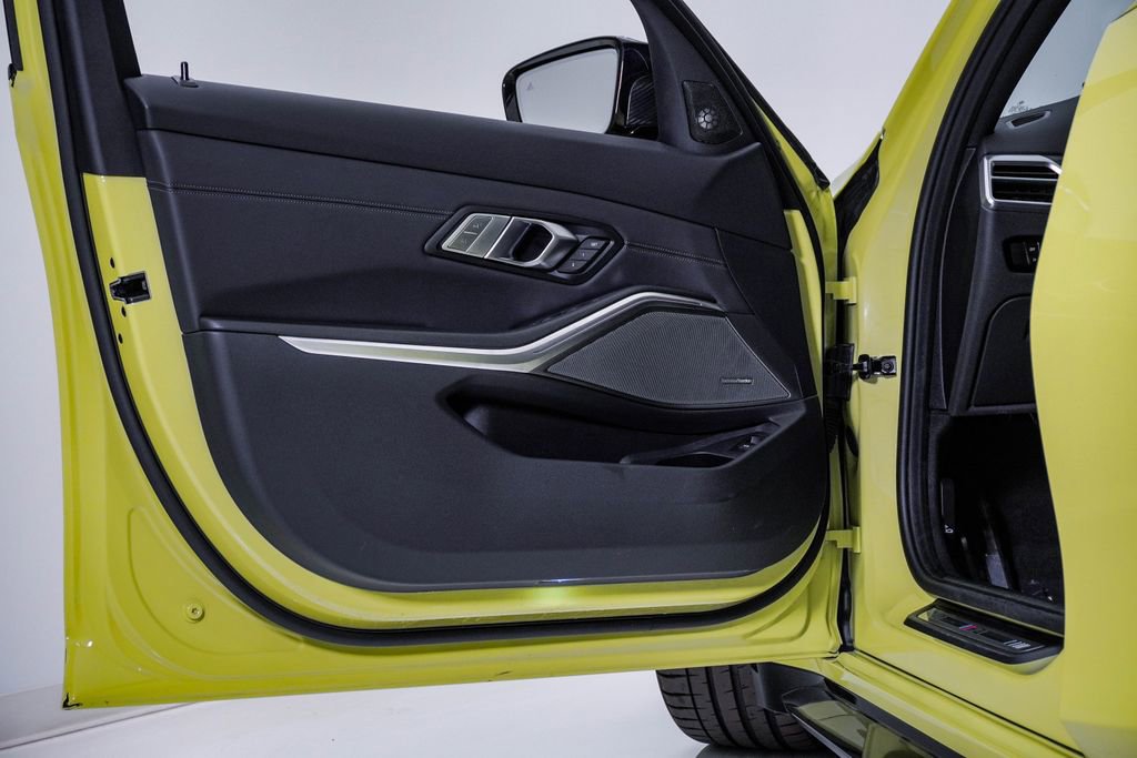 Used 2025 BMW M3 Competition w/ M Carbon Exterior Package image 31