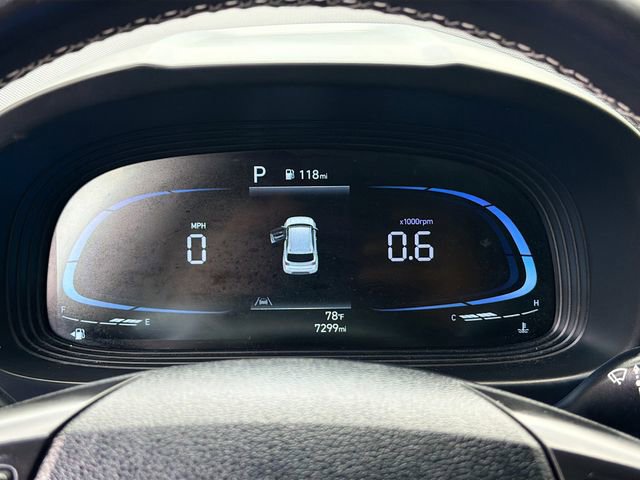 Certified 2024 Hyundai Venue Limited FWD image 12