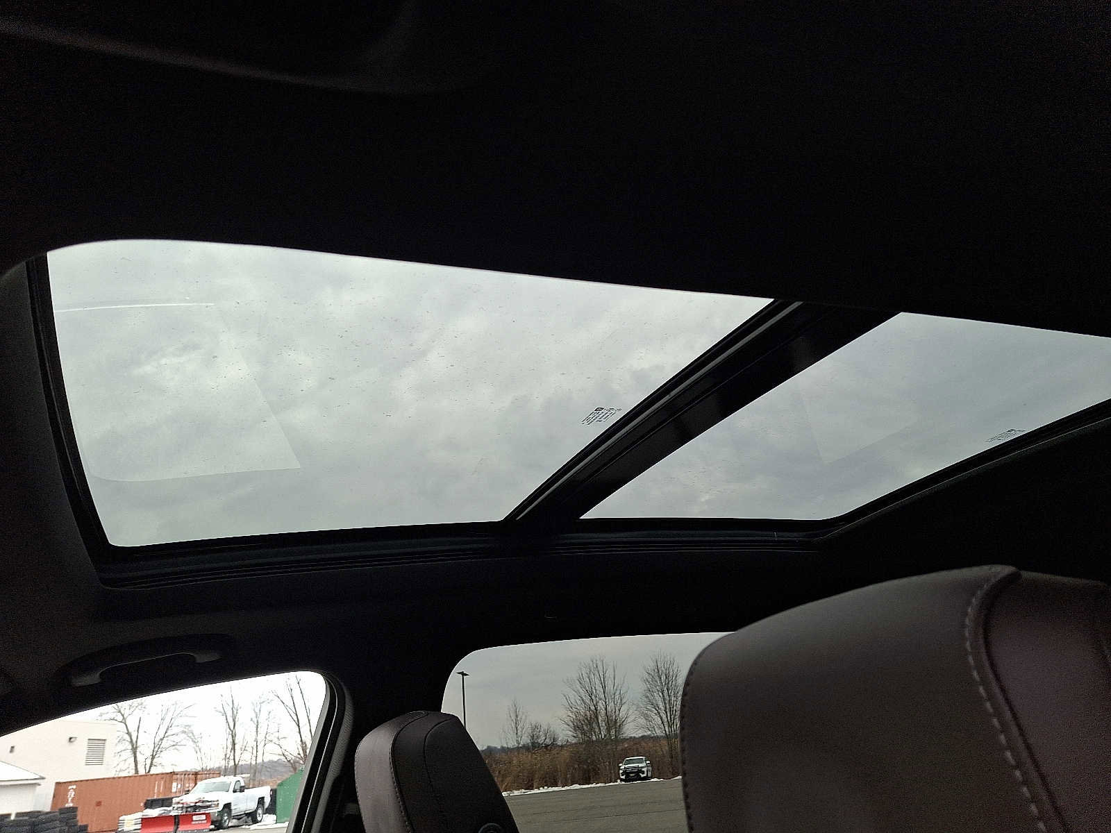 Used 2022 Cadillac XT6 Premium Luxury w/ Technology Package image 16