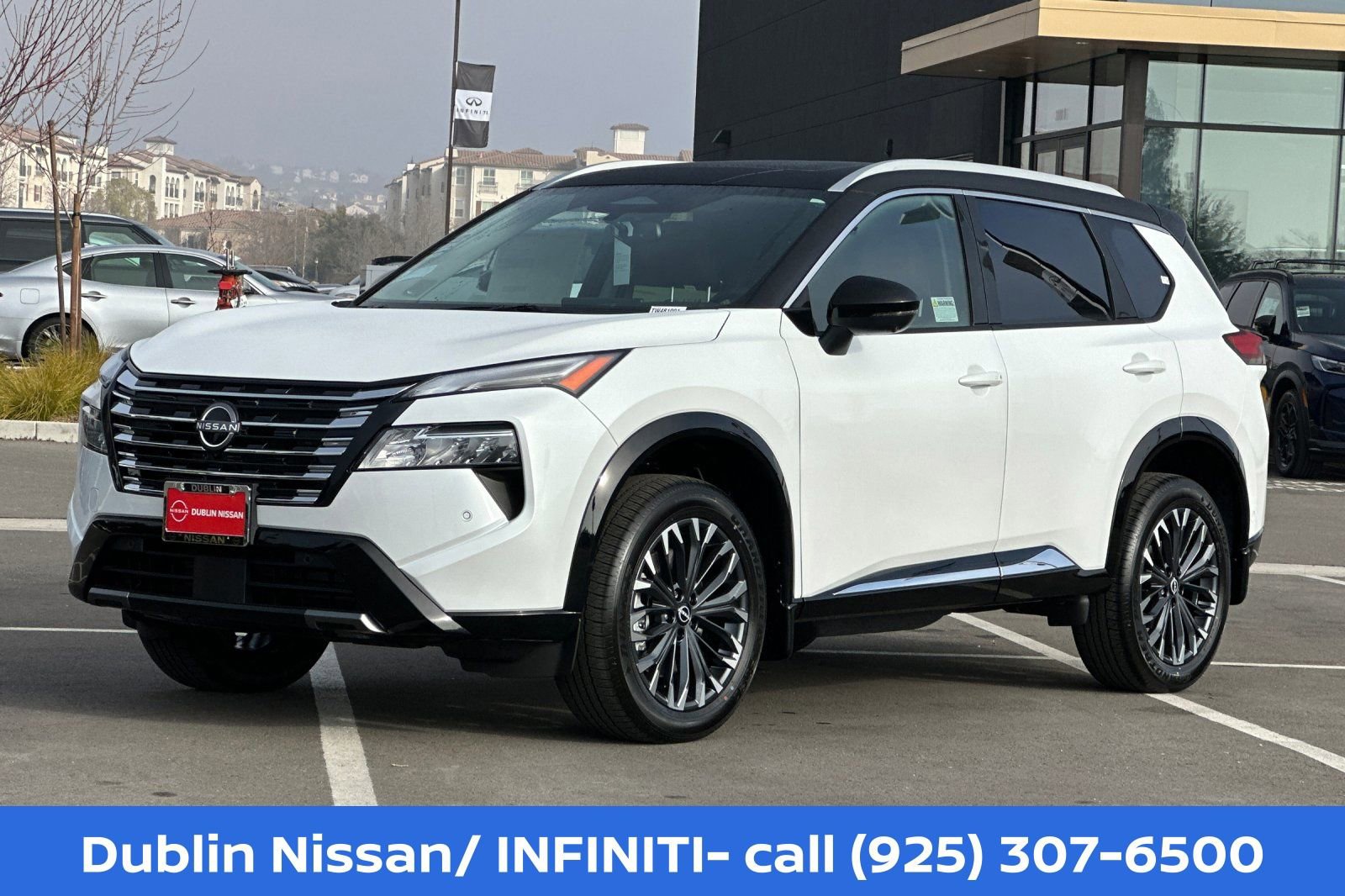 New 2026 Nissan Rogue Platinum w/ Tech Package AWD/4WD image 8