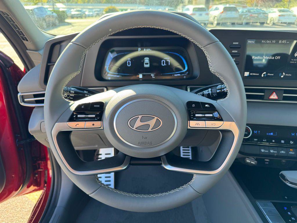 New 2025 Hyundai Elantra Sport FWD image 21