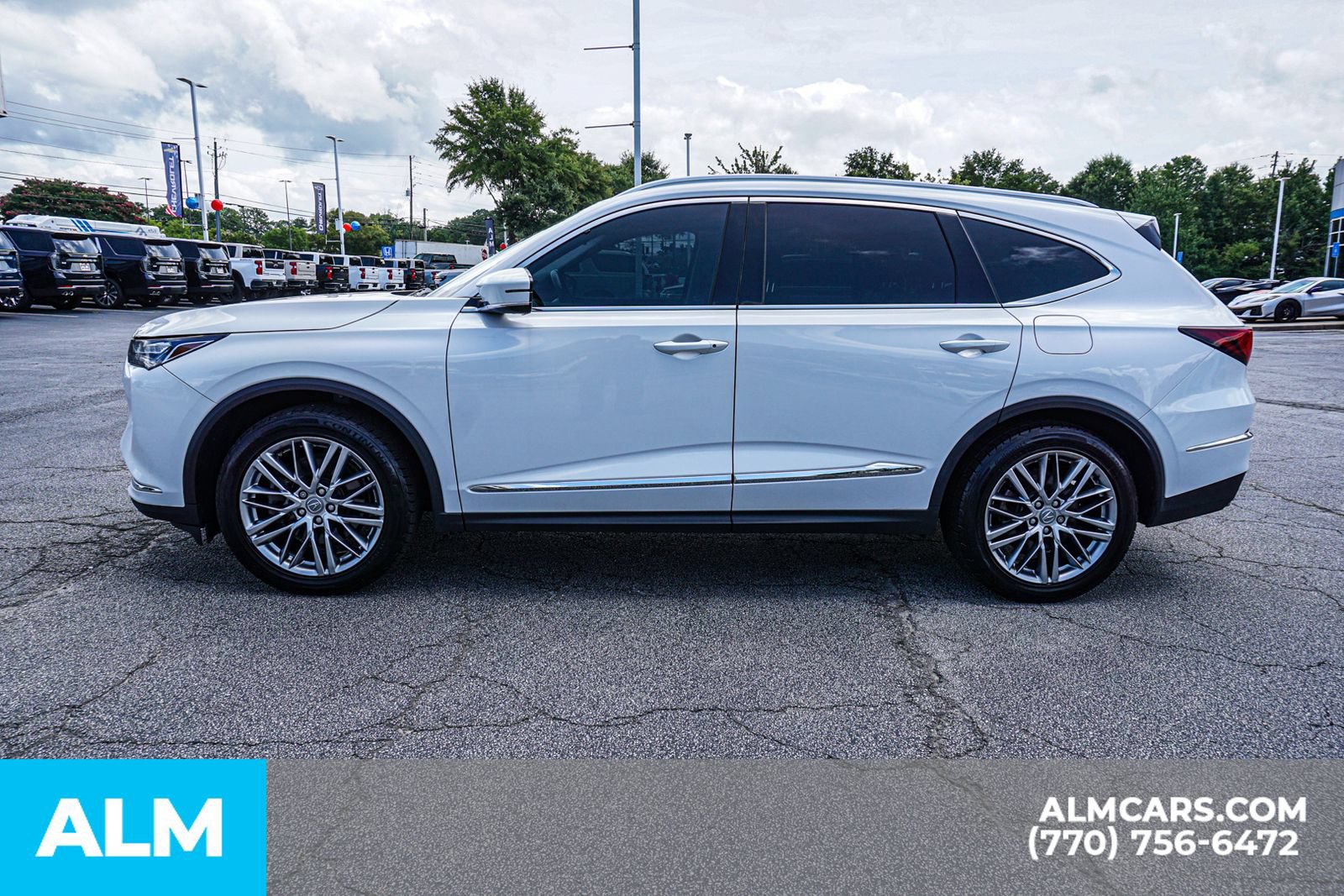 Used 2023 Acura MDX w/ Advance Package AWD/4WD image 9