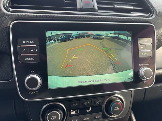 Used 2025 Nissan Leaf S image 32