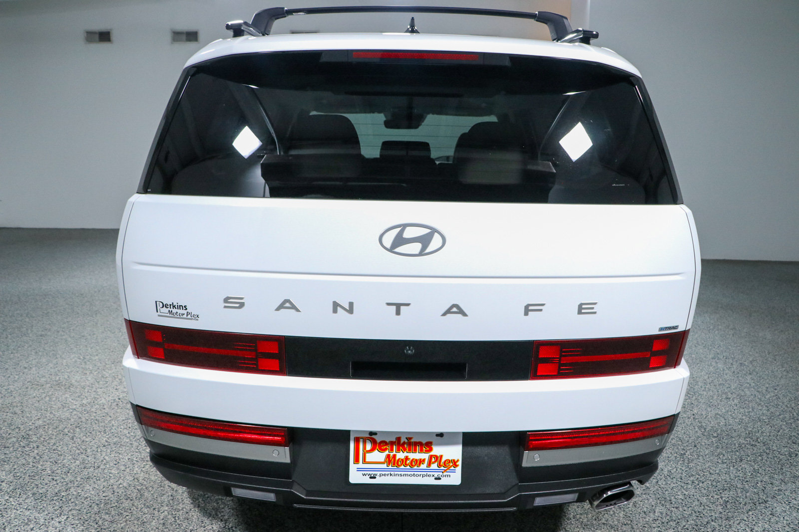 Used 2024 Hyundai Santa Fe Limited AWD/4WD image 8