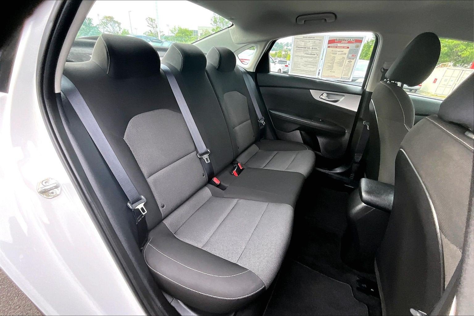 Used 2023 Kia Forte LXS w/ LXS Technology Package FWD image 24