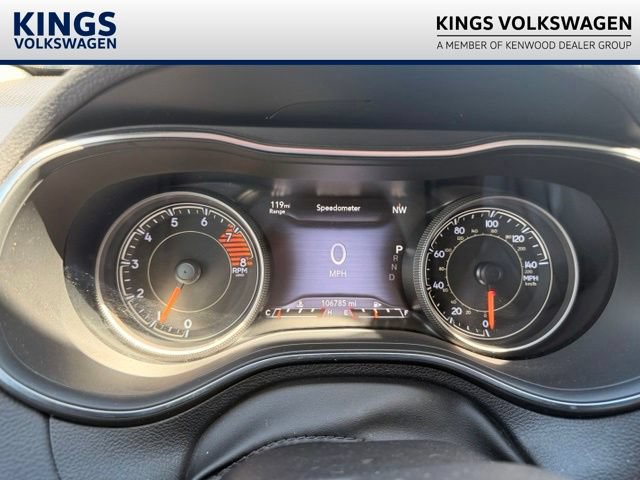 Used 2019 Jeep Cherokee Limited w/ Luxury Group AWD/4WD image 14