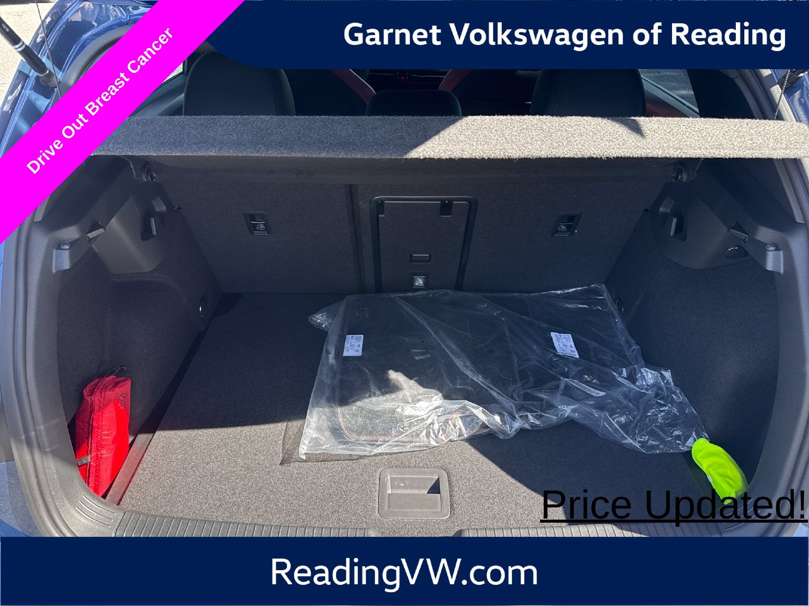 Used 2025 Volkswagen GTI SE FWD image 24