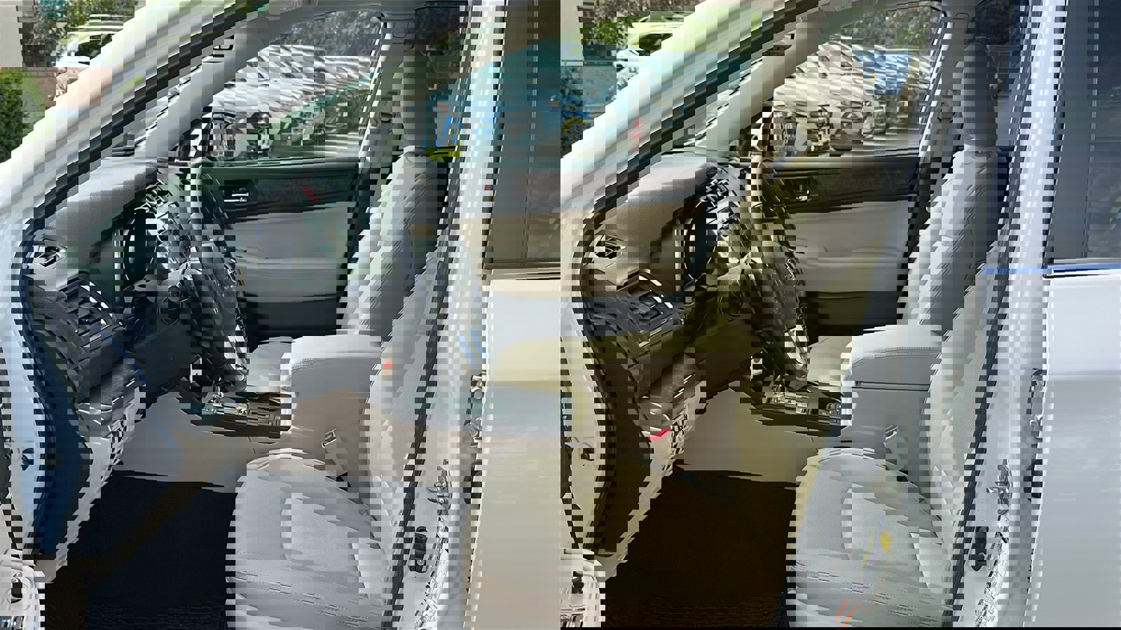 Used 2016 Subaru Outback 3.6R Limited image 11