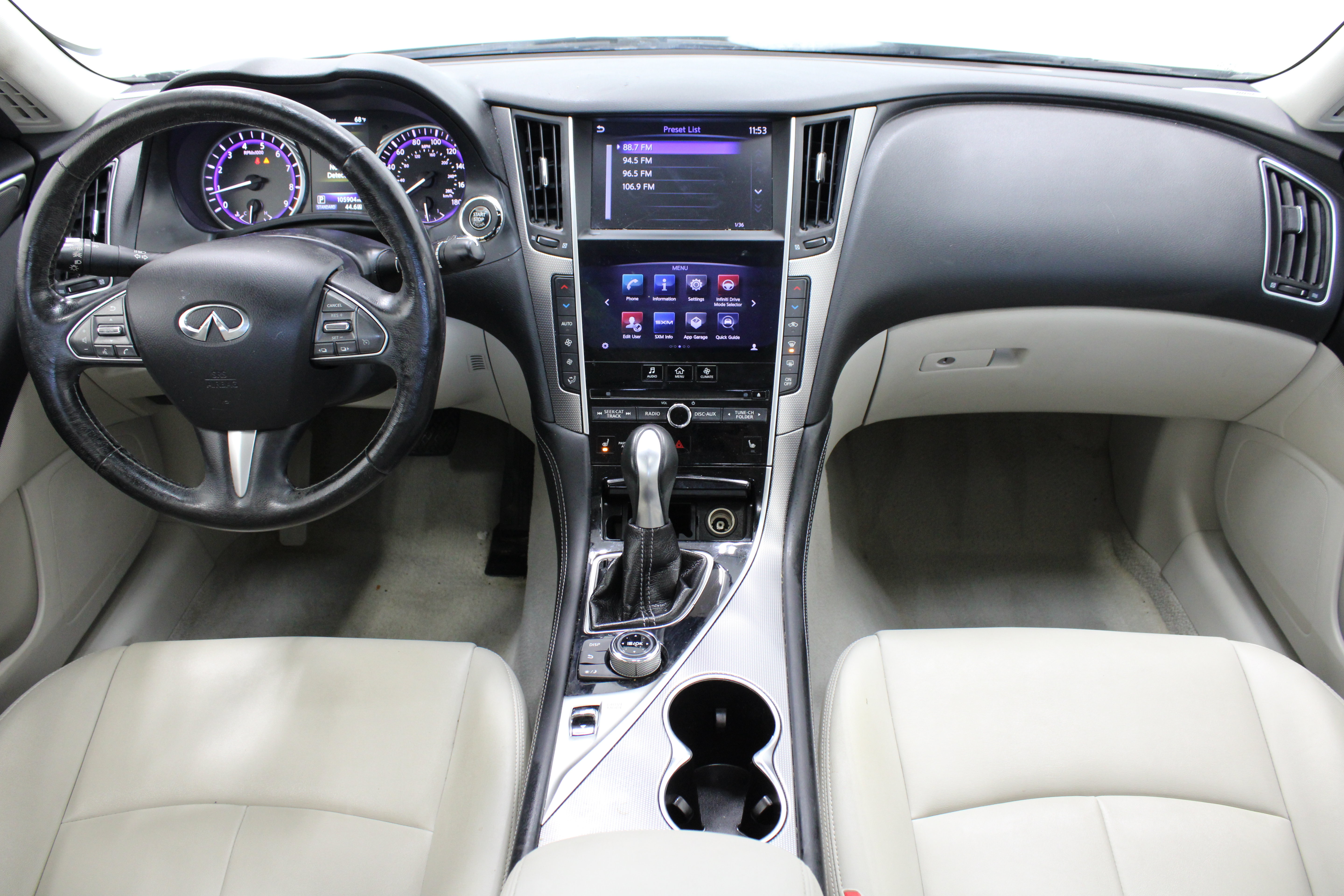 Used 2015 INFINITI Q50 Premium AWD/4WD image 30