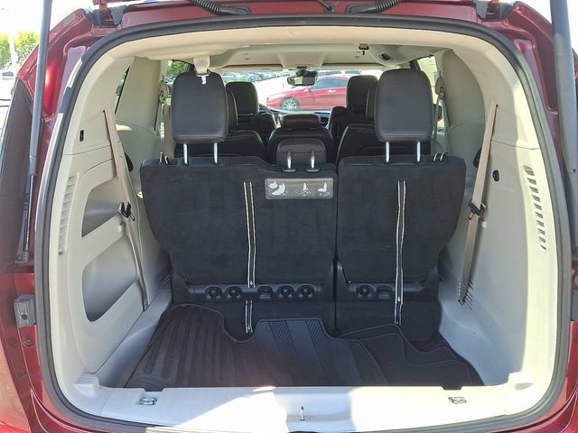 Used 2019 Chrysler Pacifica Touring-L Plus w/ Advanced Safetytec Group FWD image 26