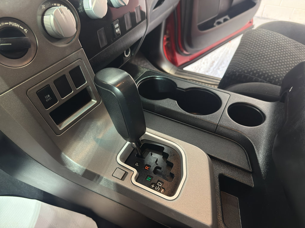 Used 2013 Toyota Tundra 4x4 CrewMax image 19