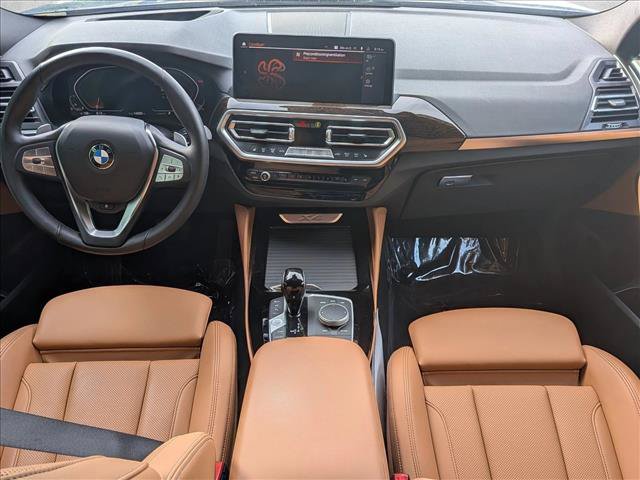 Used 2025 BMW X4 xDrive30i AWD/4WD image 19