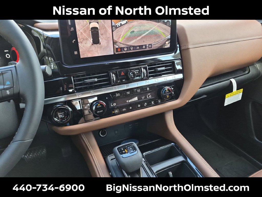 New 2026 Nissan Pathfinder Platinum AWD/4WD image 14
