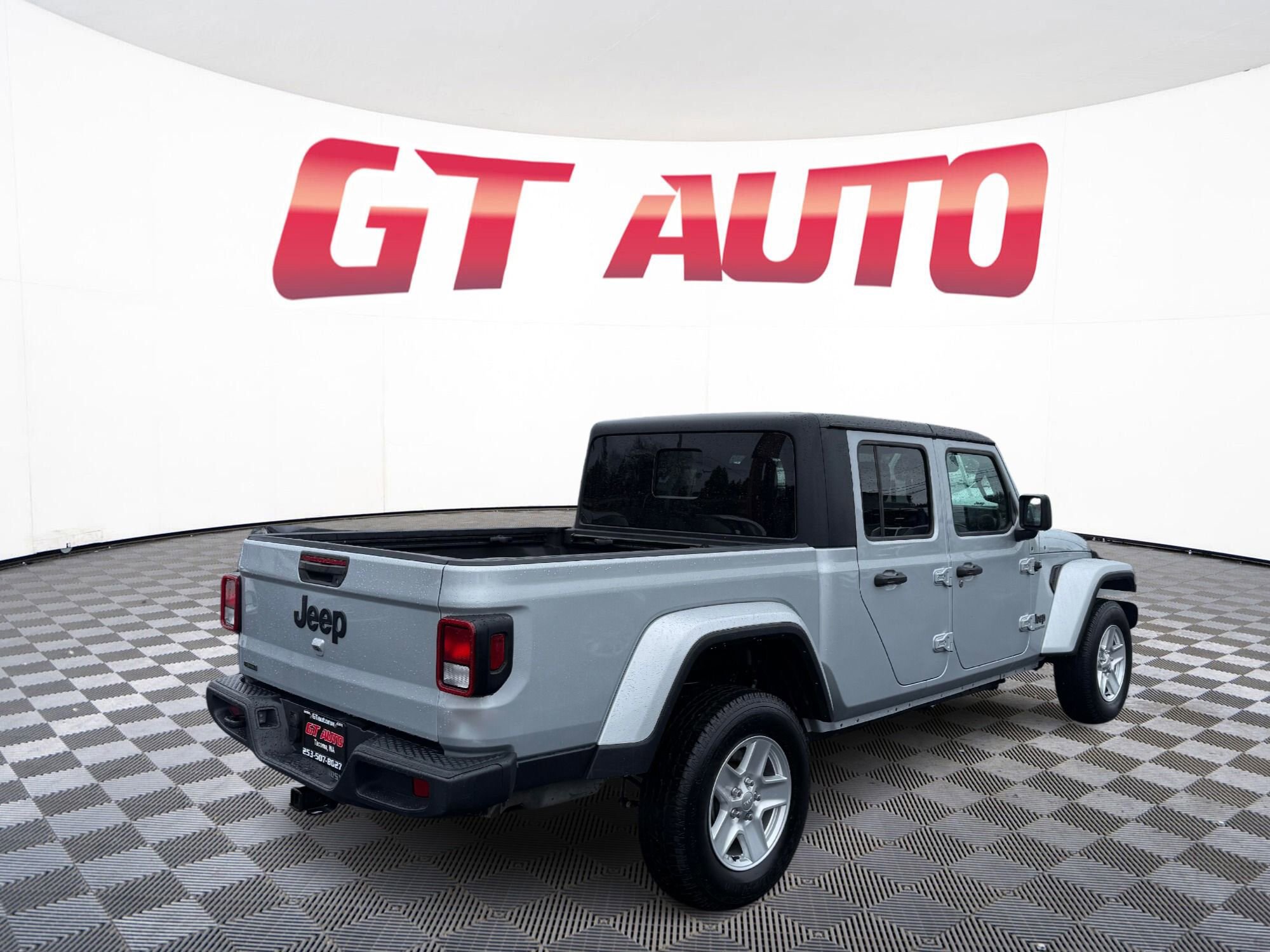Used 2022 Jeep Gladiator Sport AWD/4WD image 6