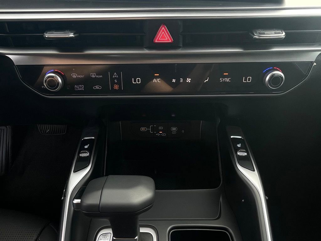 New 2026 Kia Sorento EX AWD/4WD image 16