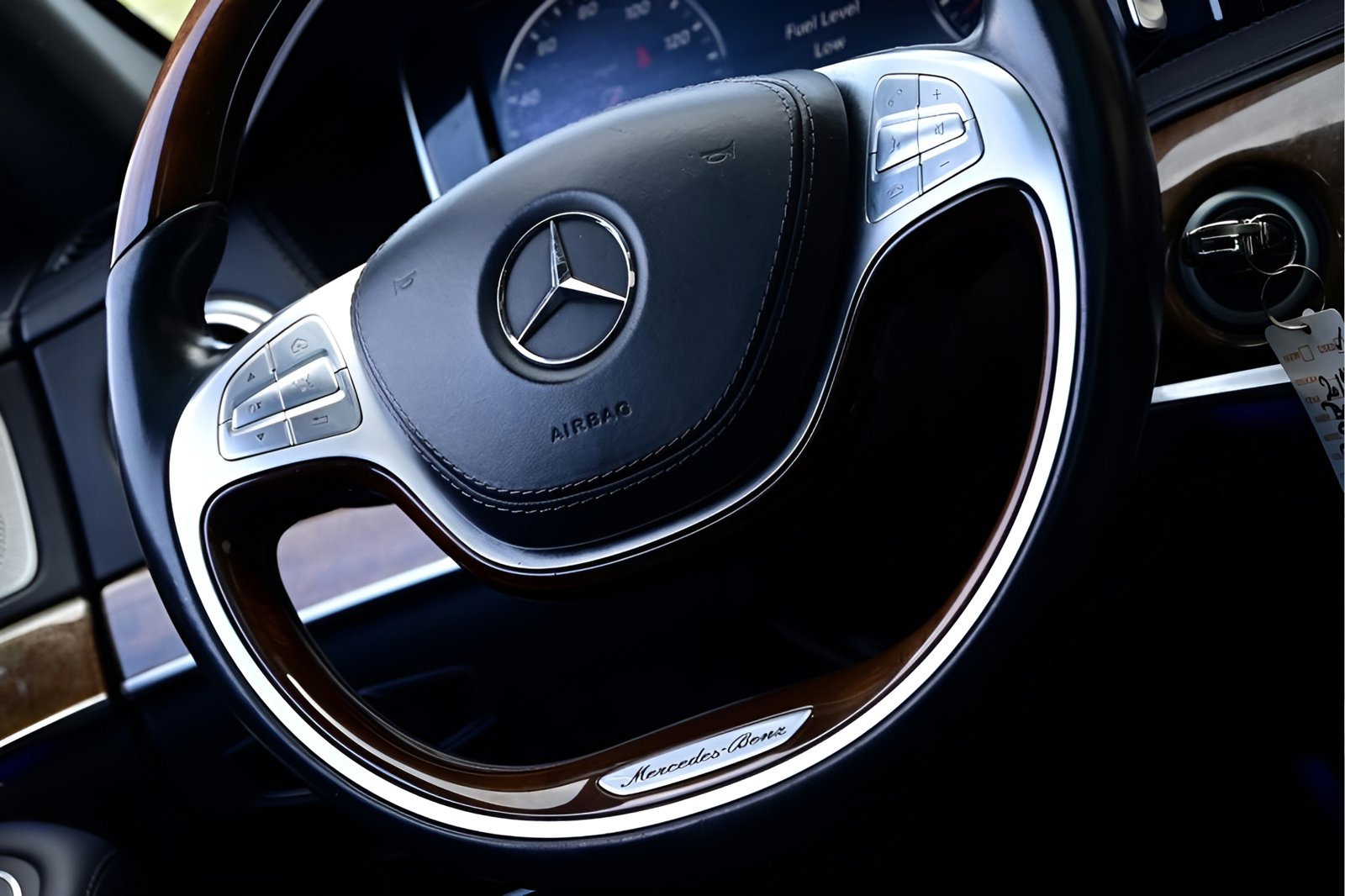 Used 2017 Mercedes-Benz S 550 Sedan image 22