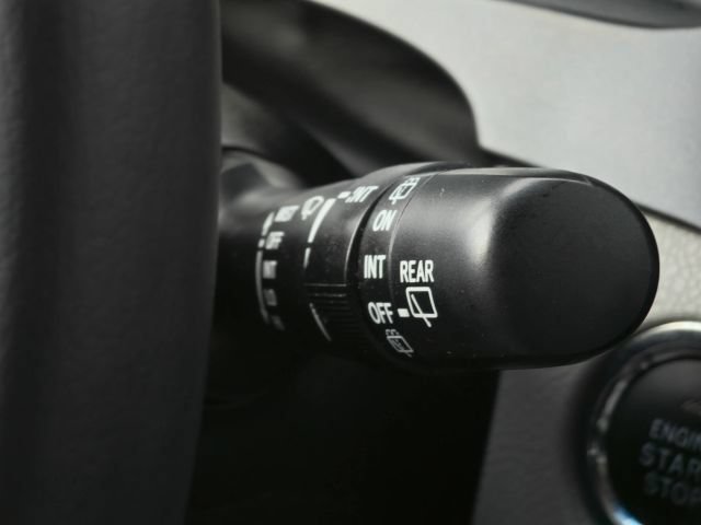 Used 2017 Toyota Sienna XLE w/ XLE Navigation Package FWD image 25