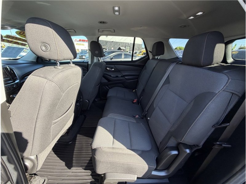 Used 2020 Chevrolet Traverse LS image 22