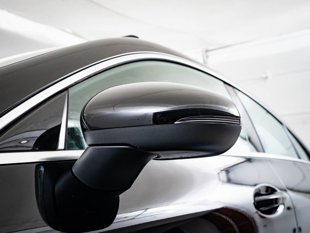 Certified 2025 Mercedes-Benz CLA 250 4MATIC image 17