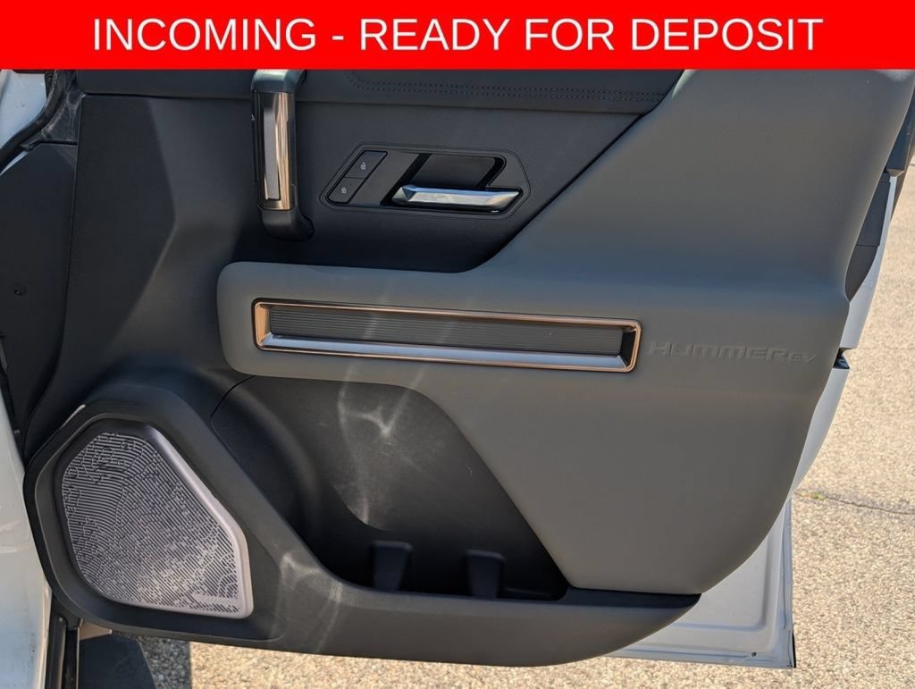 Used 2024 GMC Hummer EV 3X AWD/4WD image 17