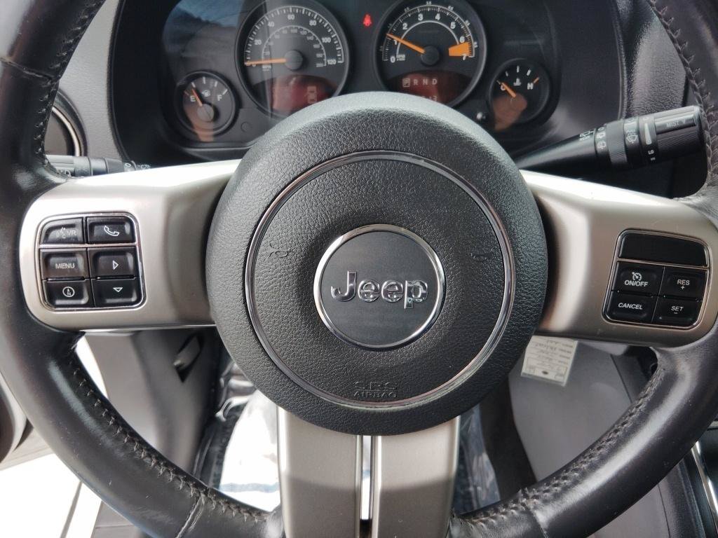 Used 2014 Jeep Patriot Latitude w/ Freedom Edition Package FWD image 15