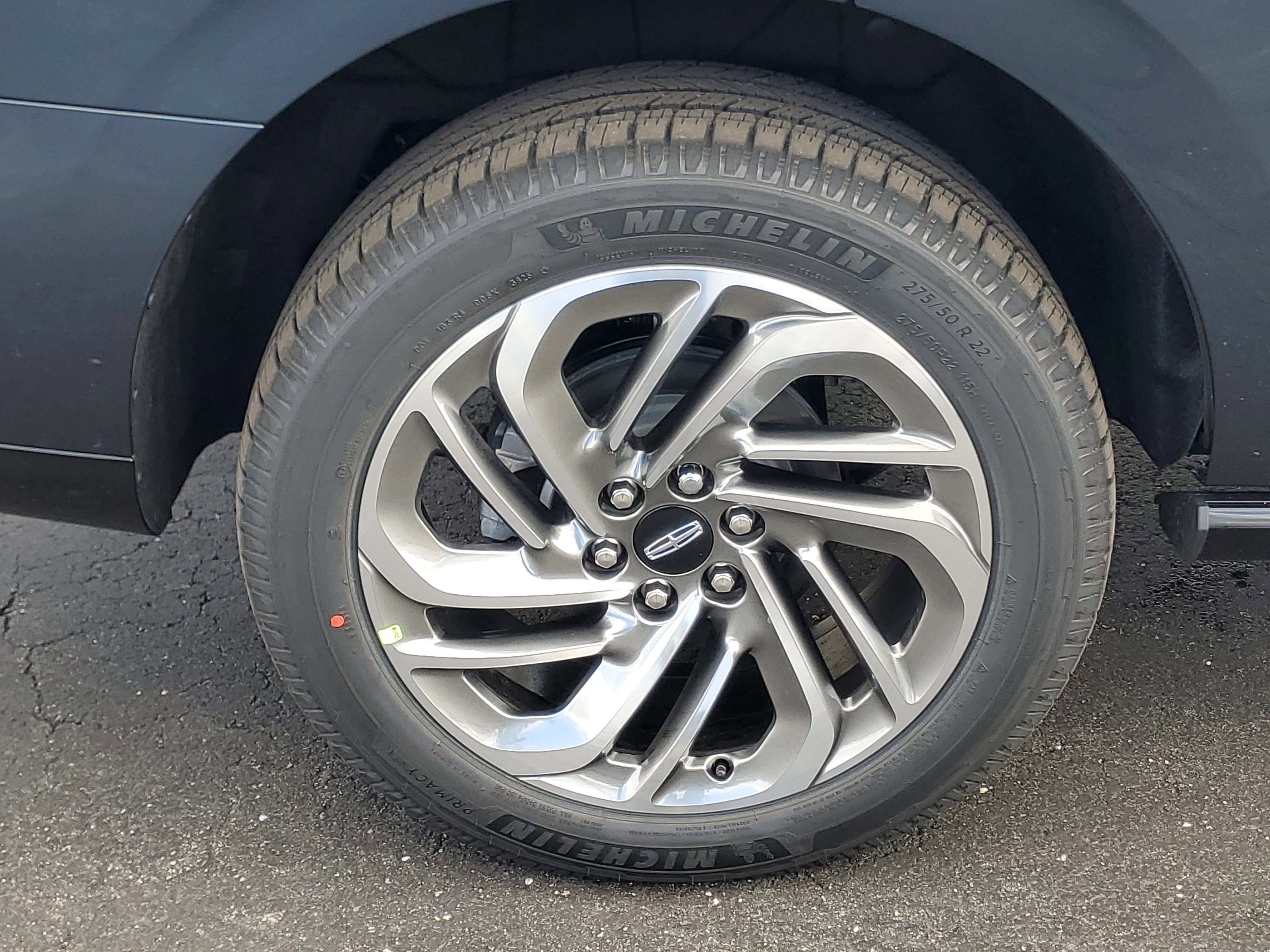 New 2025 Lincoln Navigator Reserve image 5