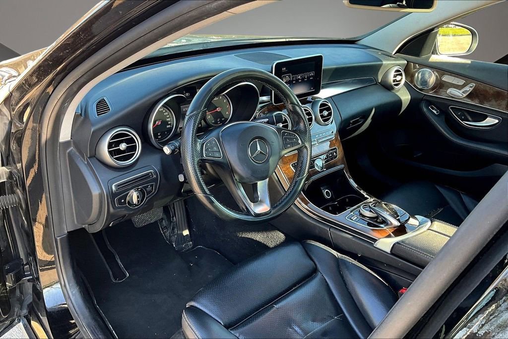 Used 2015 Mercedes-Benz C 300 4MATIC Sedan image 16