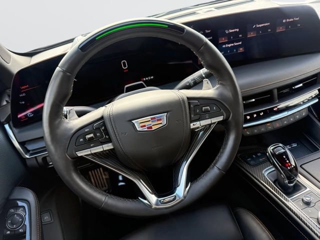 Used 2025 Cadillac CT5 V w/ Technology Package image 9