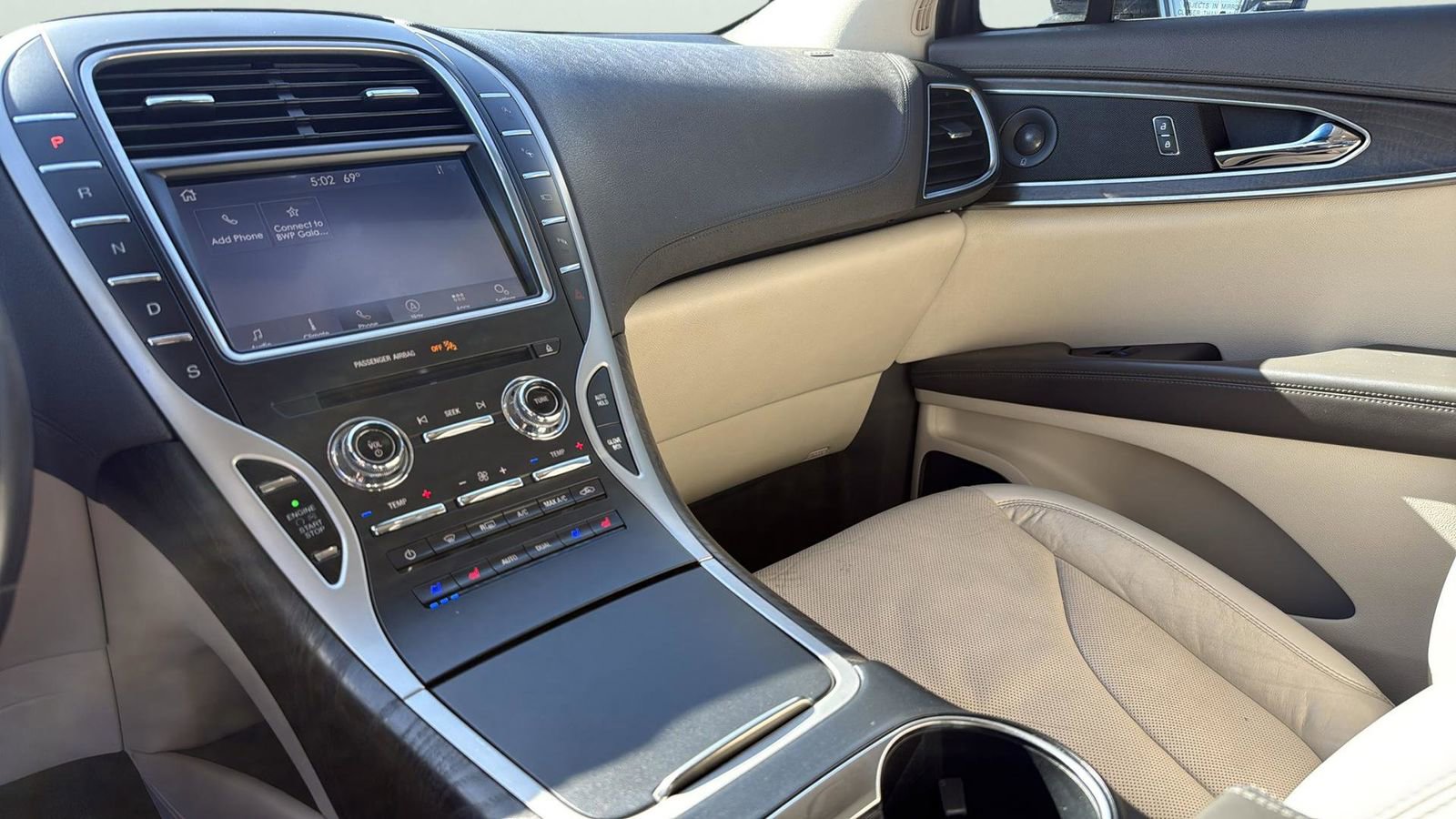 Used 2020 Lincoln Nautilus Reserve w/ Equipment Group 201A image 20