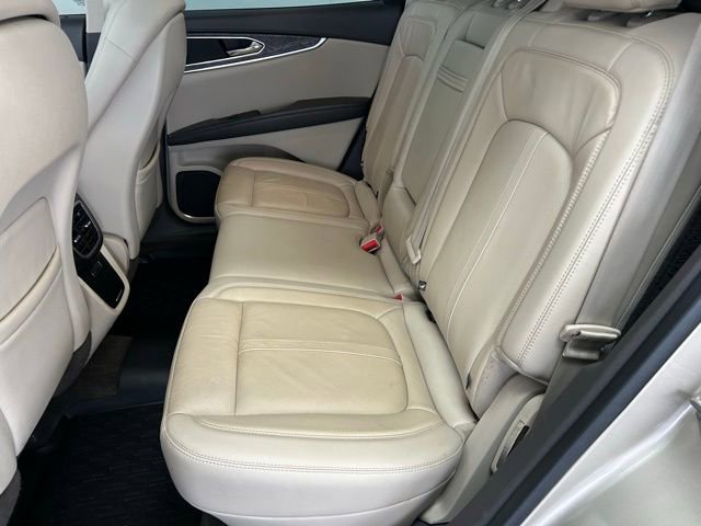 Used 2017 Lincoln MKX Reserve w/ Driver Assistance Package image 26