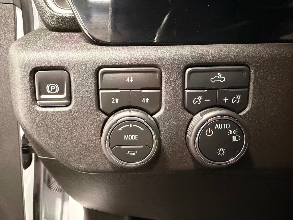 Used 2026 Chevrolet Silverado 2500 LT AWD/4WD image 28