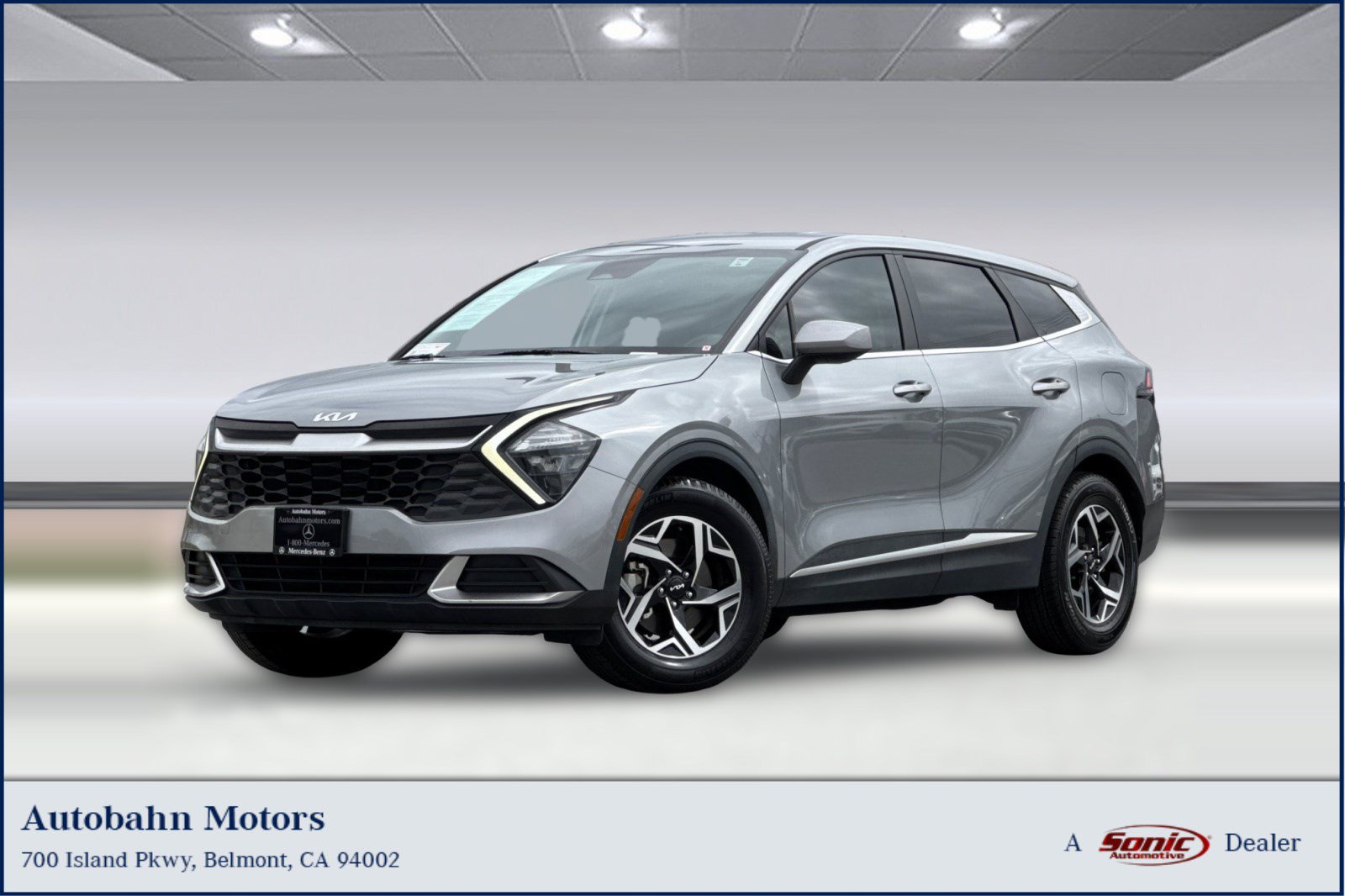Used 2023 Kia Sportage LX FWD image 1