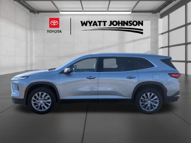 Used 2025 Buick Enclave Preferred w/ Power Package FWD image 4